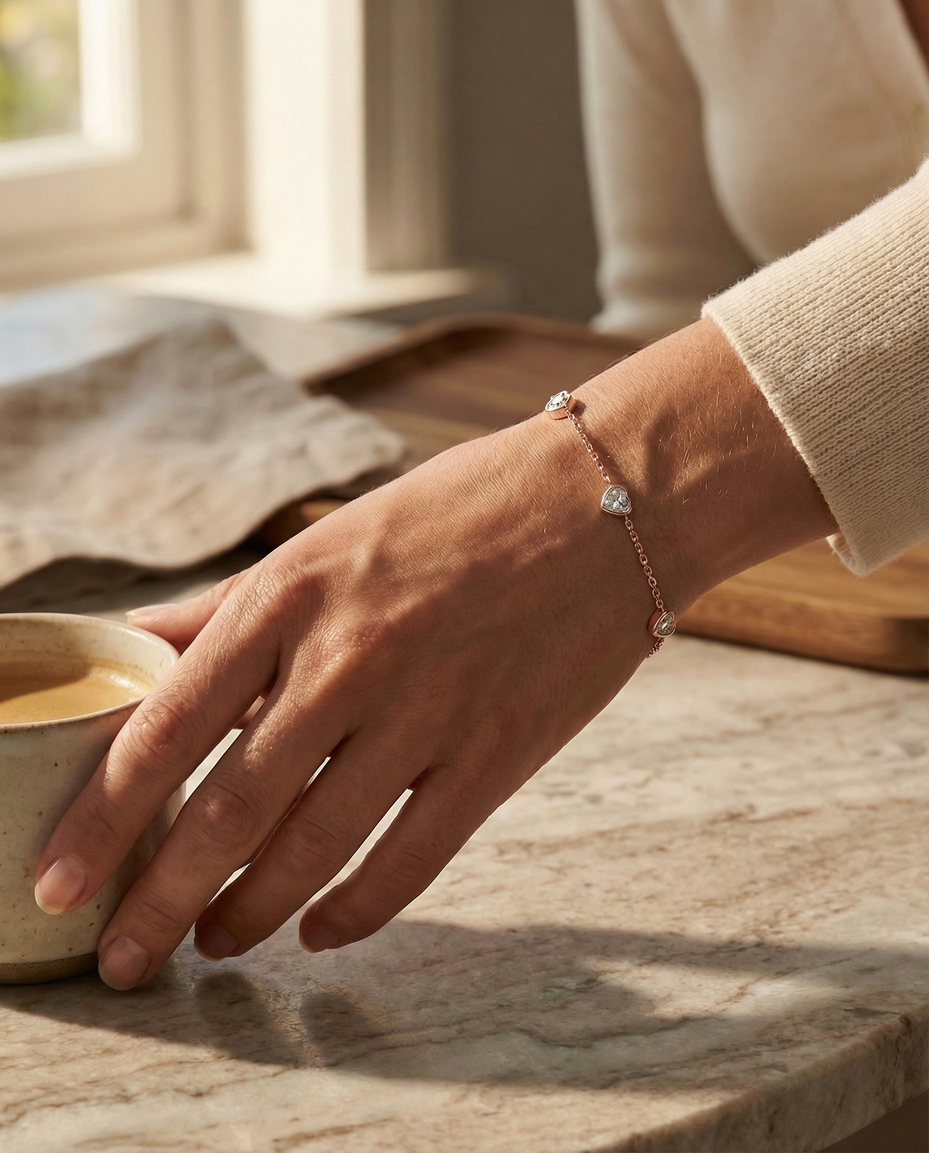 The Ast Ethereal Heart Bracelet - Rose Gold