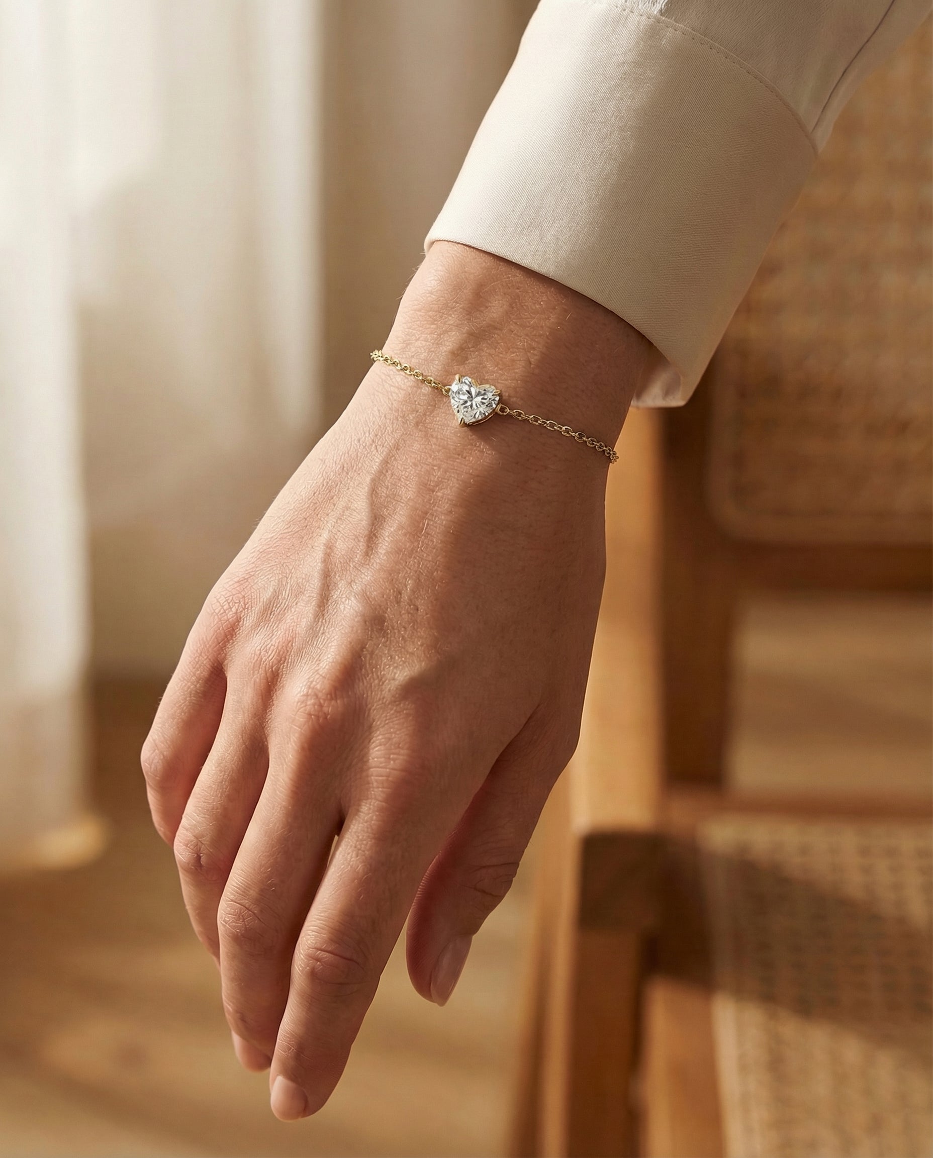 Ast Devotion Solitaire Bracelet - Yellow Gold