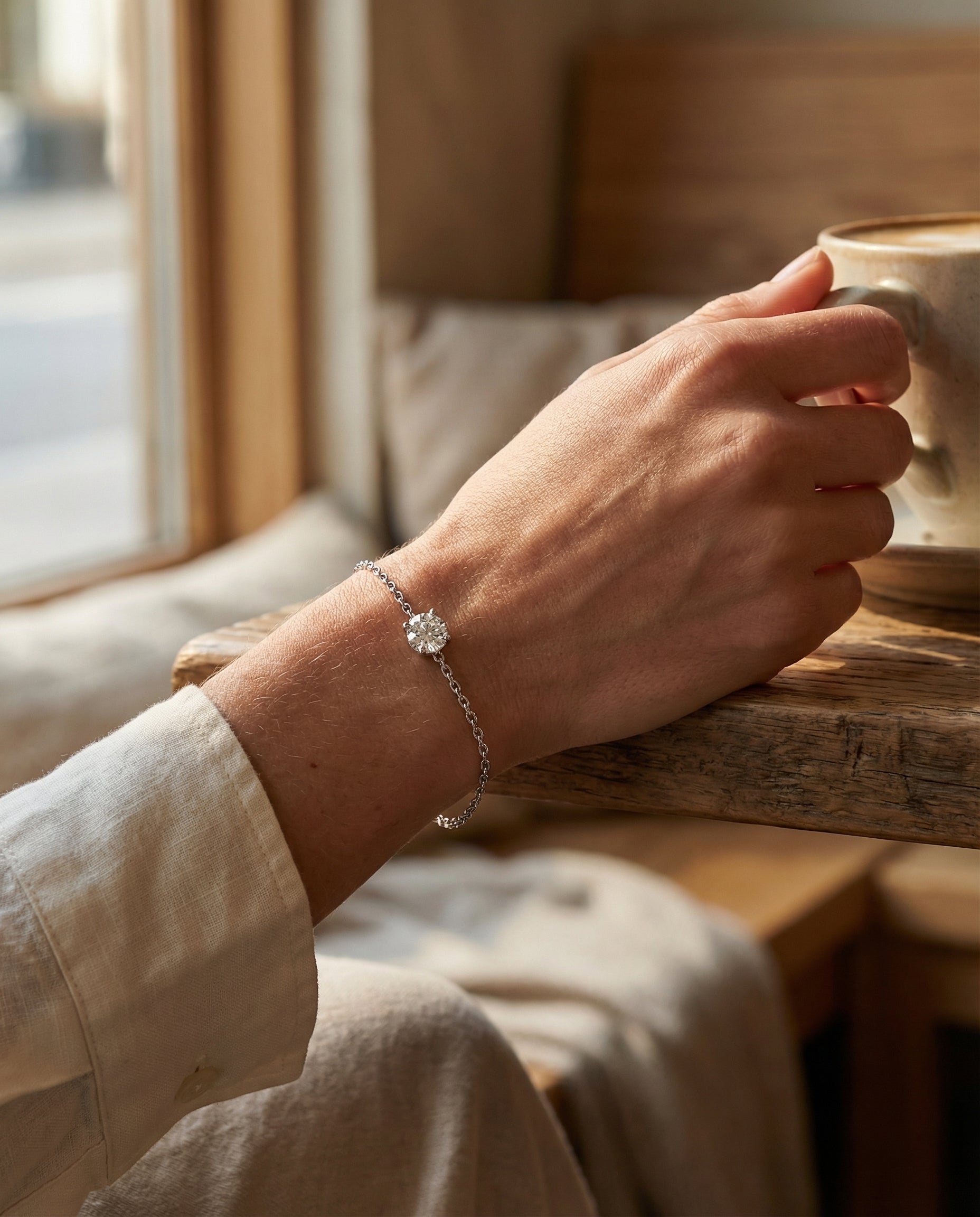 Ast Lumina Solitaire Bracelet - White Gold