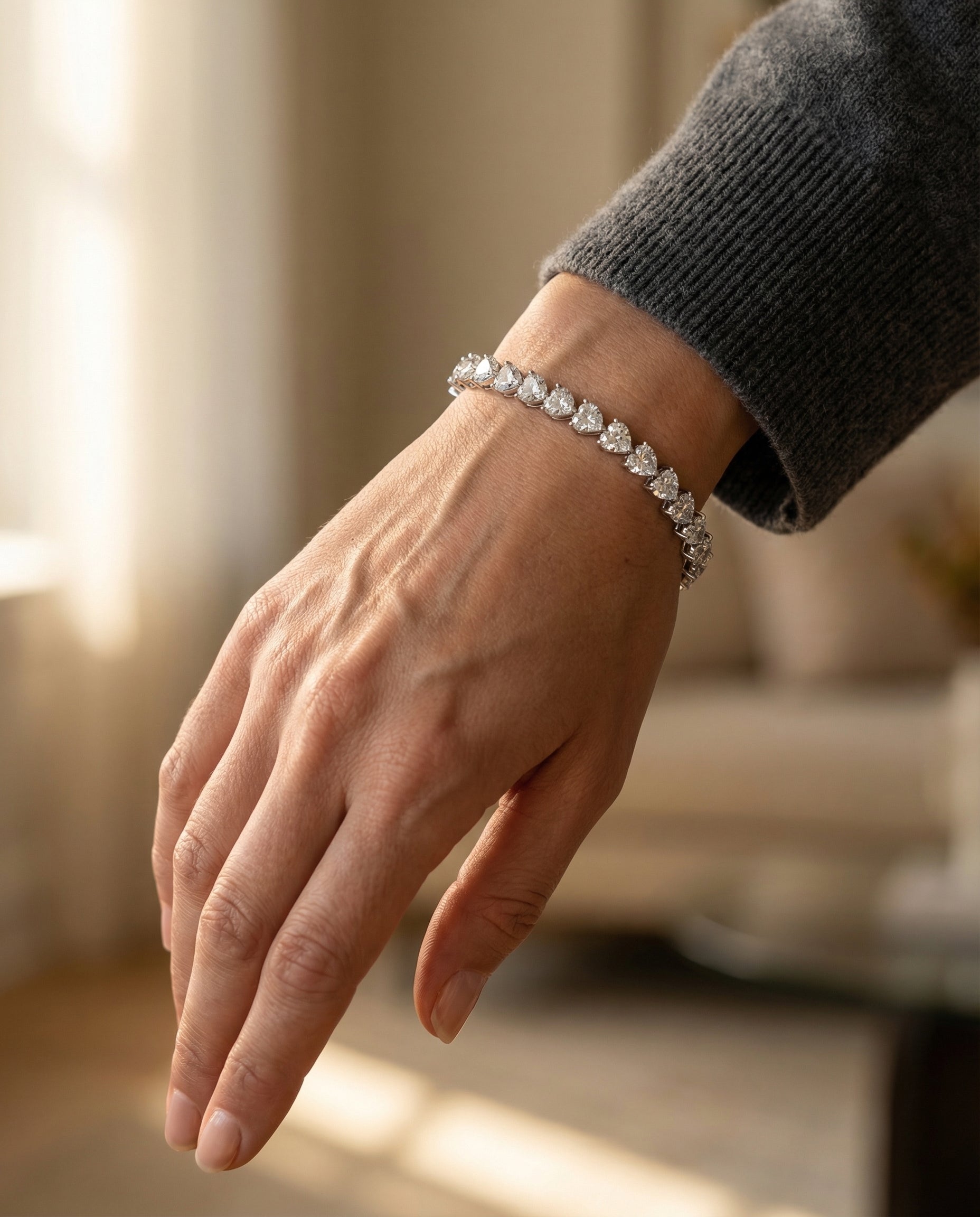 Ast Radiant Heart Tennis Bracelet - White Gold