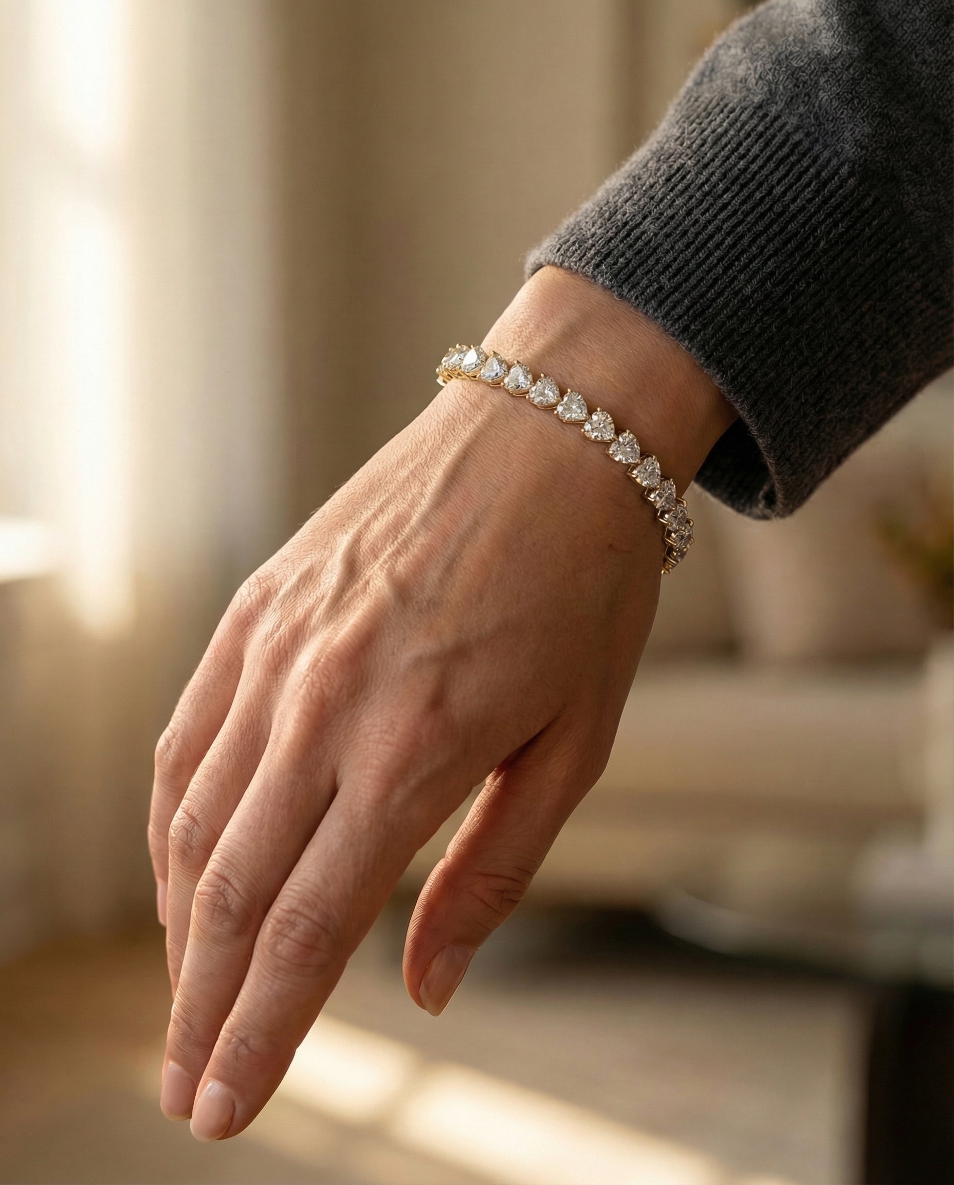 Ast Radiant Heart Tennis Bracelet - Yellow Gold