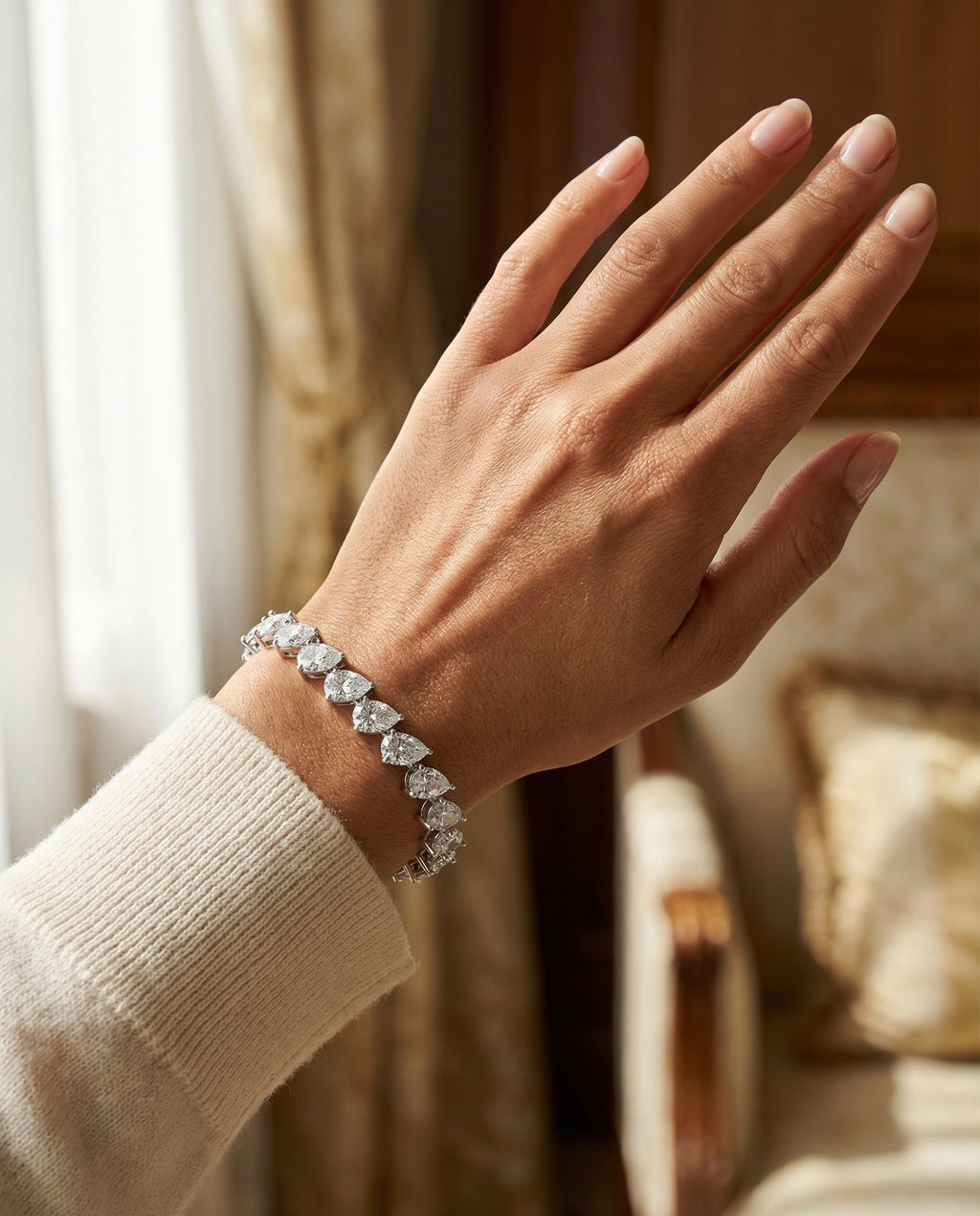 Ast Pear Tennis Bracelet - White Gold